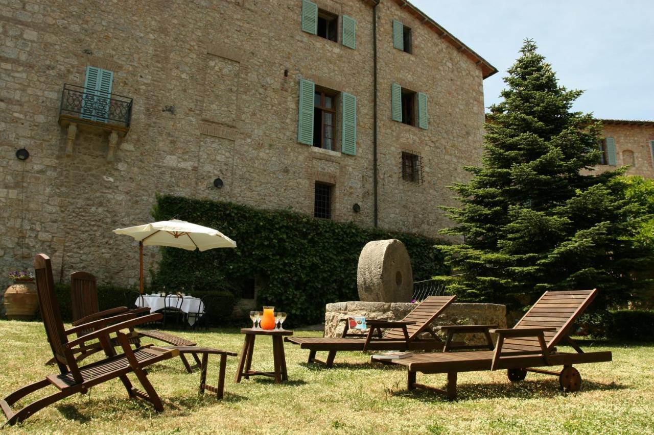 Castello Di Sovicille - Residenza D'Epoca Bed & Breakfast エクステリア 写真