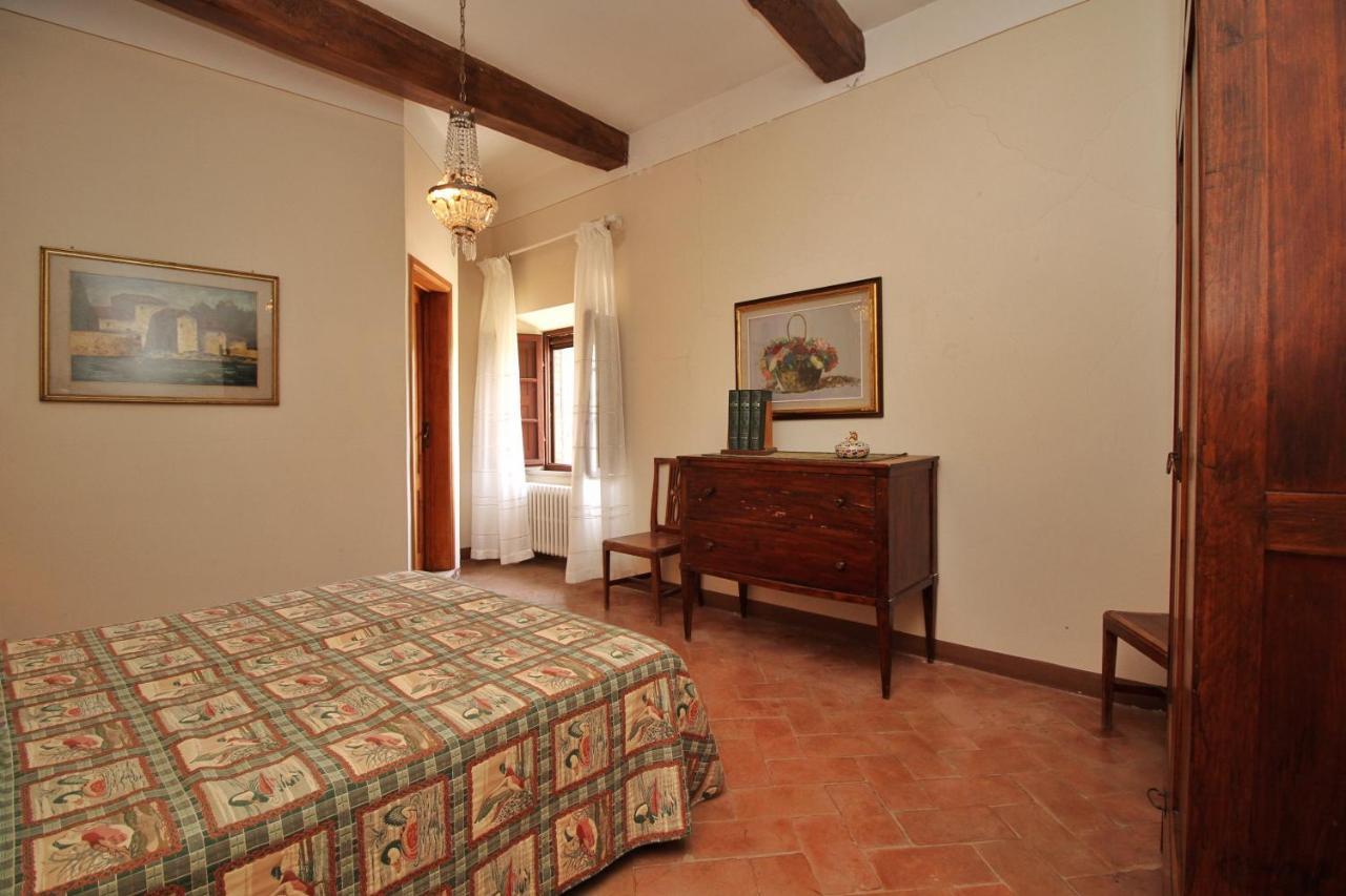 Castello Di Sovicille - Residenza D'Epoca Bed & Breakfast エクステリア 写真