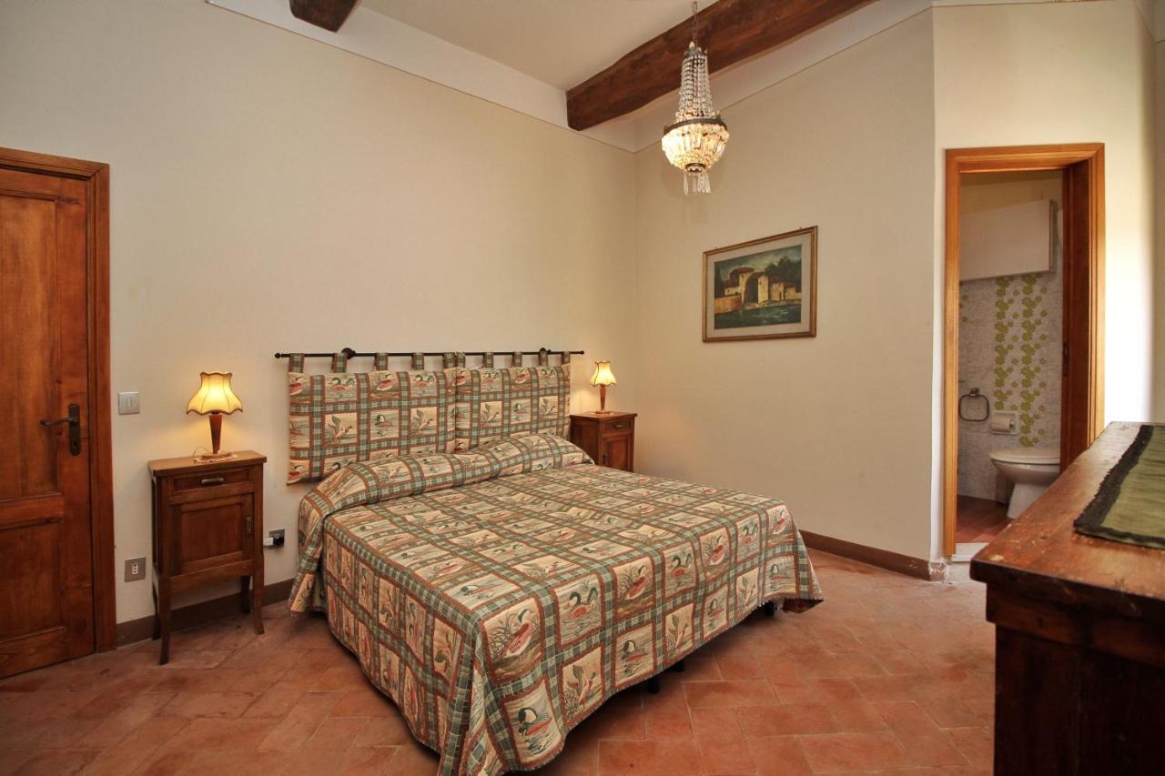 Castello Di Sovicille - Residenza D'Epoca Bed & Breakfast エクステリア 写真