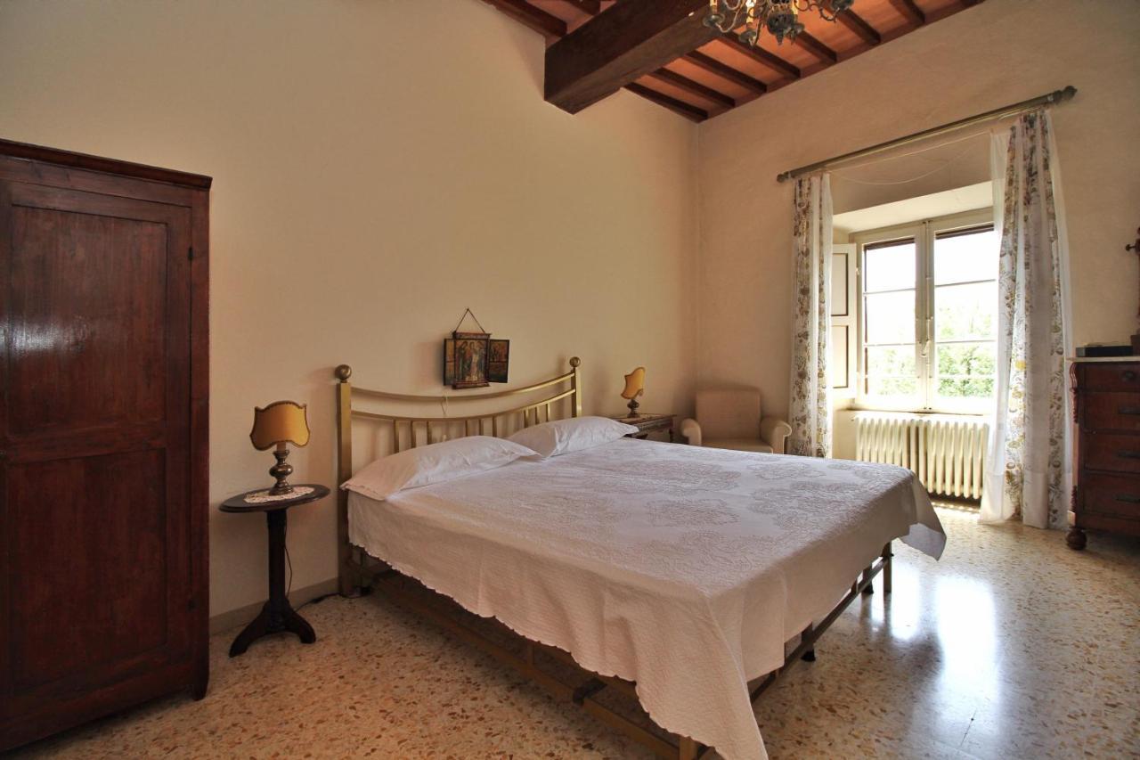 Castello Di Sovicille - Residenza D'Epoca Bed & Breakfast エクステリア 写真