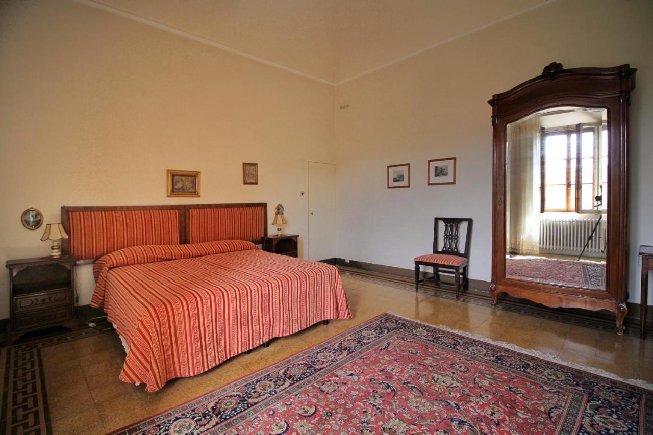Castello Di Sovicille - Residenza D'Epoca Bed & Breakfast エクステリア 写真