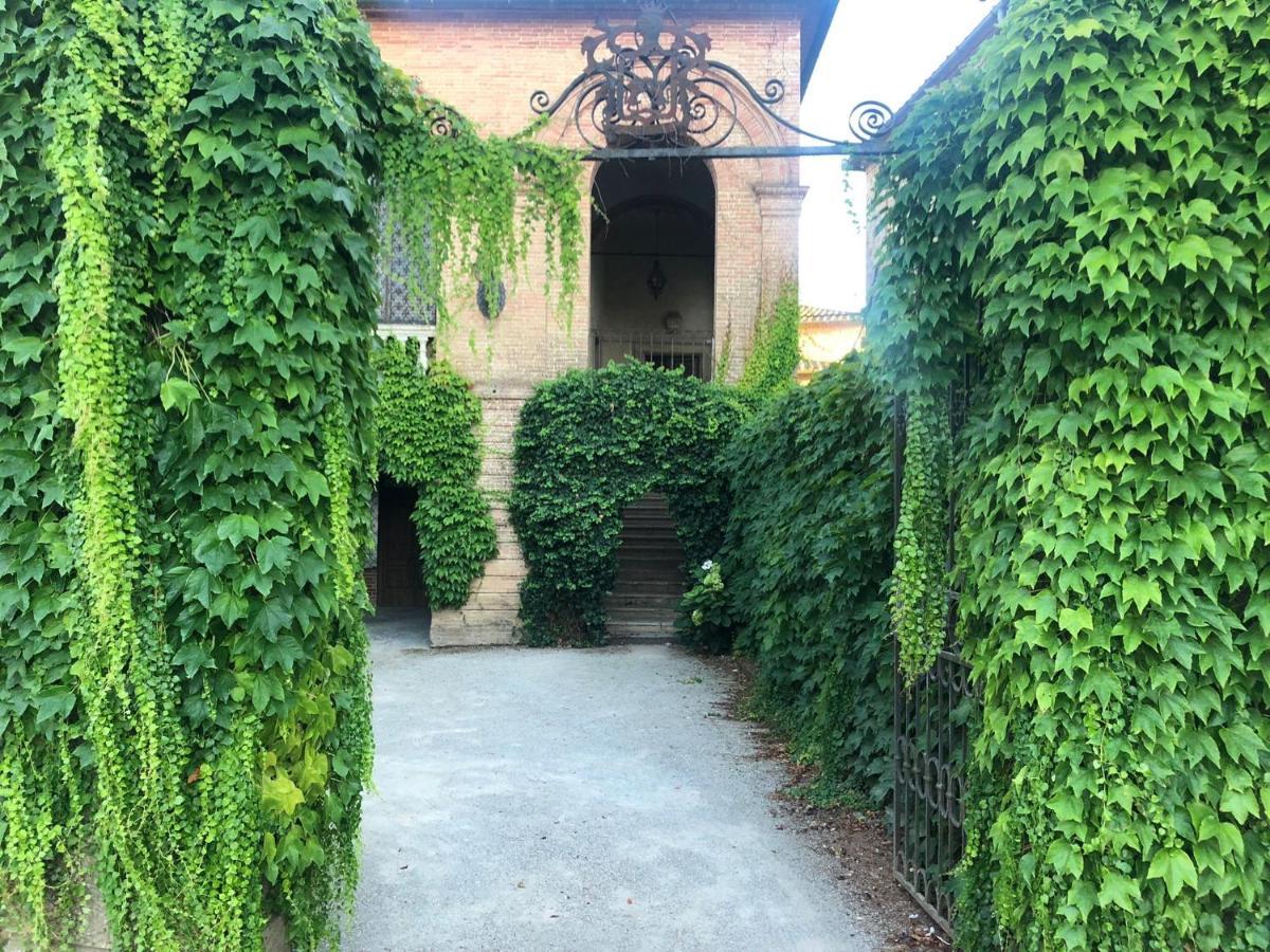 Castello Di Sovicille - Residenza D'Epoca Bed & Breakfast エクステリア 写真