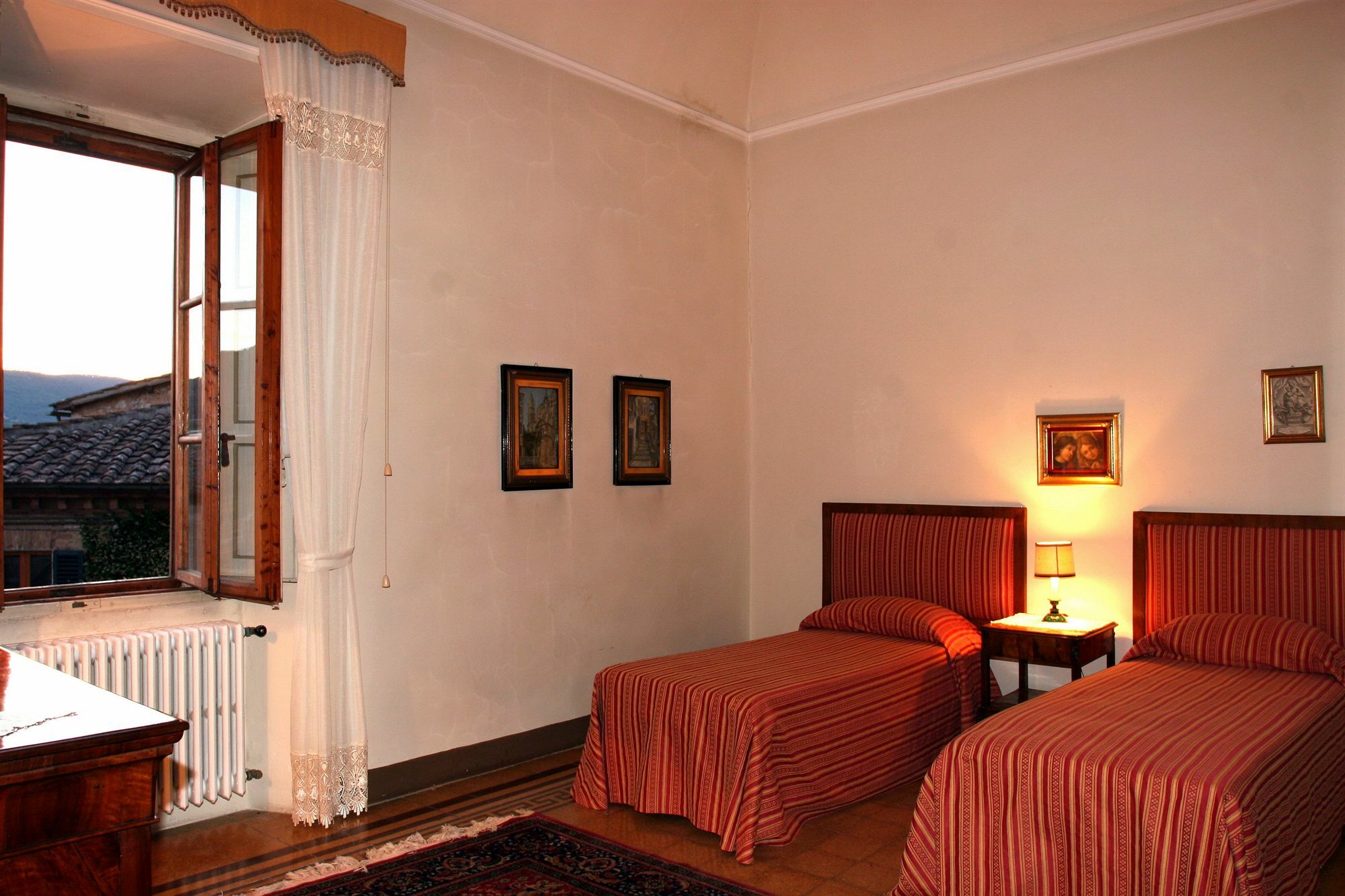 Castello Di Sovicille - Residenza D'Epoca Bed & Breakfast エクステリア 写真